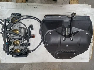 YAMAHA R1 BIG BANG throttle bodies fuel pumps and air boxes [09-14 models]