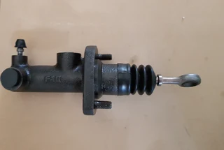 Mercedes-Benz W114/5 clutch master cyl