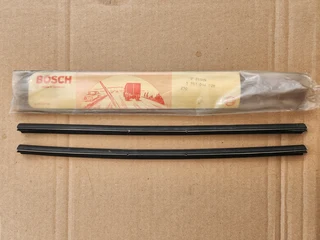 Mercedes-Benz W110/W111 Fintail wiper rubber insert set