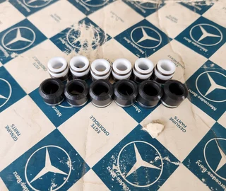 Mercedes-Benz M180 engine valve stem seal set