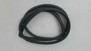 Mercedes-Benz W110/W111 Fintail front screen seal