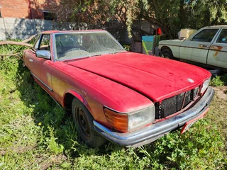 Mercedes-Benz R107 450SL stripping for spares
