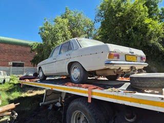 1969 Mercedes-Benz 230 W114 stripping for spares x 2