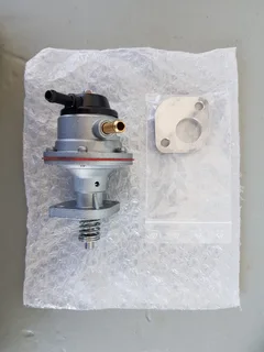Mercedes-Benz W108/Fintail mechanical fuel pump