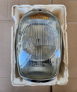 Mercedes-Benz W113 Pagoda SL headlight