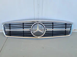 Mercedes-Benz 107 series SL grill