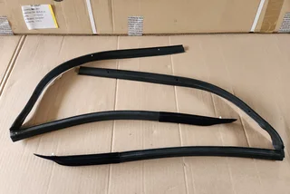 Mercedes-Benz R107 A pillar rubber set