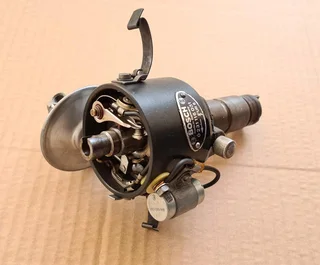 Mercedes-Benz M130 280SE/SL engine ignition distributor