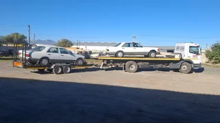 Mercedes Benz W126 500SE stripping x 2