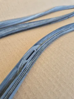 Mercedes-Benz Ponton door rubber