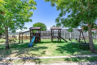 SMALLHOLDING in JOOSTENBERGVLAKTE - B &amp; B &#43;  FUNCTION VENUE..