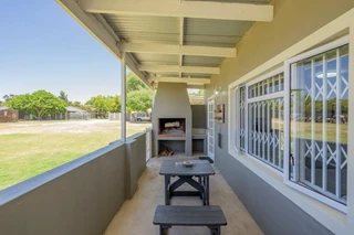 SMALLHOLDING in JOOSTENBERGVLAKTE - B &amp; B &#43;  FUNCTION VENUE..