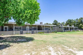 SMALLHOLDING in JOOSTENBERGVLAKTE - B &amp; B &#43;  FUNCTION VENUE..