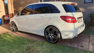 Merc amg 19 inch Car mags