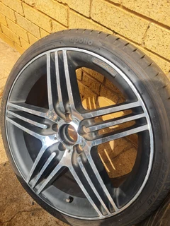 Merc amg 19 inch Car mags