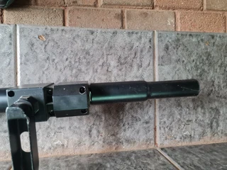 On stage bassbin subwoofer screw in pole with crank adjustable height