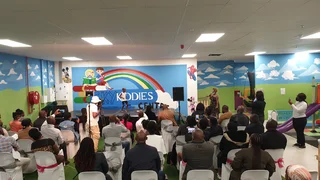 PROFFESSIONAL STAGE DECKS  SOUND LIGHTING LED DANCE FLOOR JBL CROWN SHURE SOUNDCRAFT