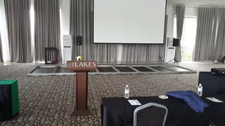 PROFFESSIONAL STAGE DECKS  SOUND LIGHTING LED DANCE FLOOR JBL CROWN SHURE SOUNDCRAFT