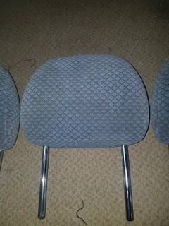 TOYOTA QUANTUM HEADRESTS