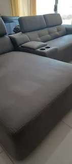 Lounge Suite And Hisense 58&#39; TV - New