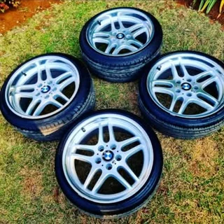 18&#34; M Parallel Wheels