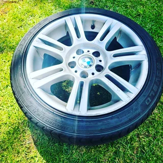 17" BMW E90 M-SPORT RIM + TYRE