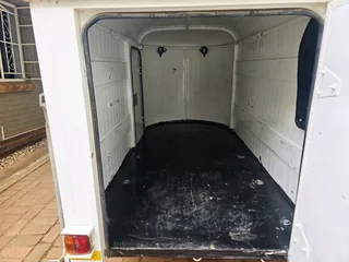 VENTER TRAVELLER SLK BOX TRAILER