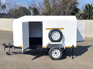 TRAVELLER 7 BOX TRAILER