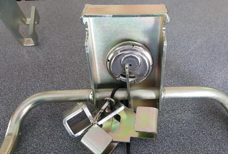 Centurion D5evo Anti-theft Cage with Enclosed Lock v6 New