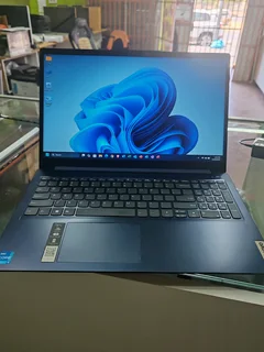 Lenovo IdeaPad Laptop refurbished R5500 excellent condition Value for money