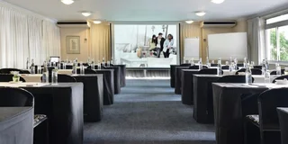 The Peninsula: Studio:sleeping 4. Self Catering Timeshare In The Geart Of Cape Town.