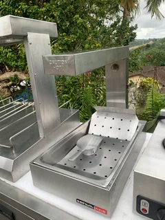 Restaurant takeaway catering equipment