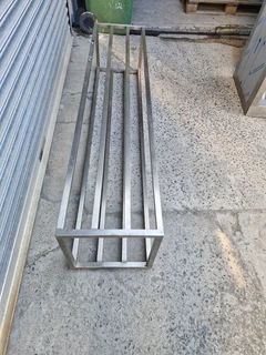 STAINLESS STEEL POT SHELF