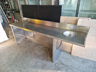 Big Stainless Steel Table With Sink