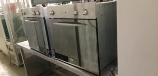 Two Build In Ovens