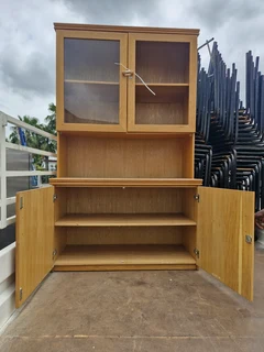OAK DISPLAY CABINET