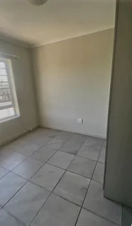 2 Bedroom duplex available in Woodhurst complex, Brackenfell