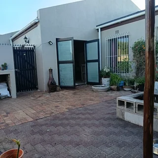 3 Bedroom house available to rent in Ferndale, Brackenfell