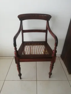 1930&#39;s Beautiful Stink wood Dining-room Table with Riempie Chairs!