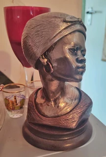 Casper Darare bronze busts