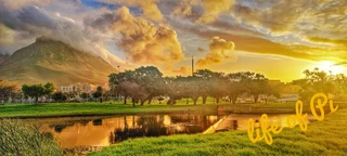 Devils Peak photograph from Liesbeek river