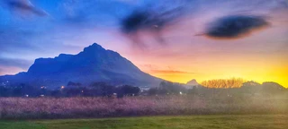 Devils Peak photograph from Liesbeek river