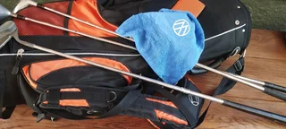 Bomber golf set almost new plus net