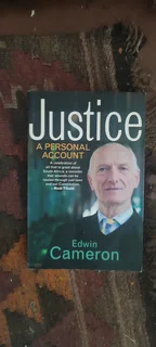 Several books buy 3 for R100