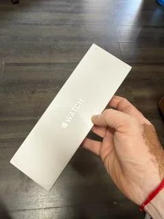 Brand New Apple Watch Series 11 42mm ROSE GOLD