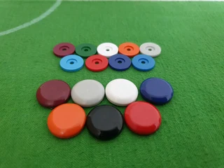 Subbuteo PTF Sureshot Bases and Discs