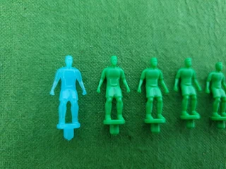 Subbuteo Tchaaa4 Spare Figures Kicking Goalkeepers