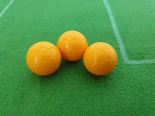 Subbuteo Amber Top Spin Balls