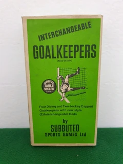 Subbuteo Set C133 Interchangeable Heavyweight Goalkeepers