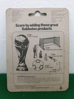 Subbuteo C202 Set Of 2 Throwing Goalkeepers